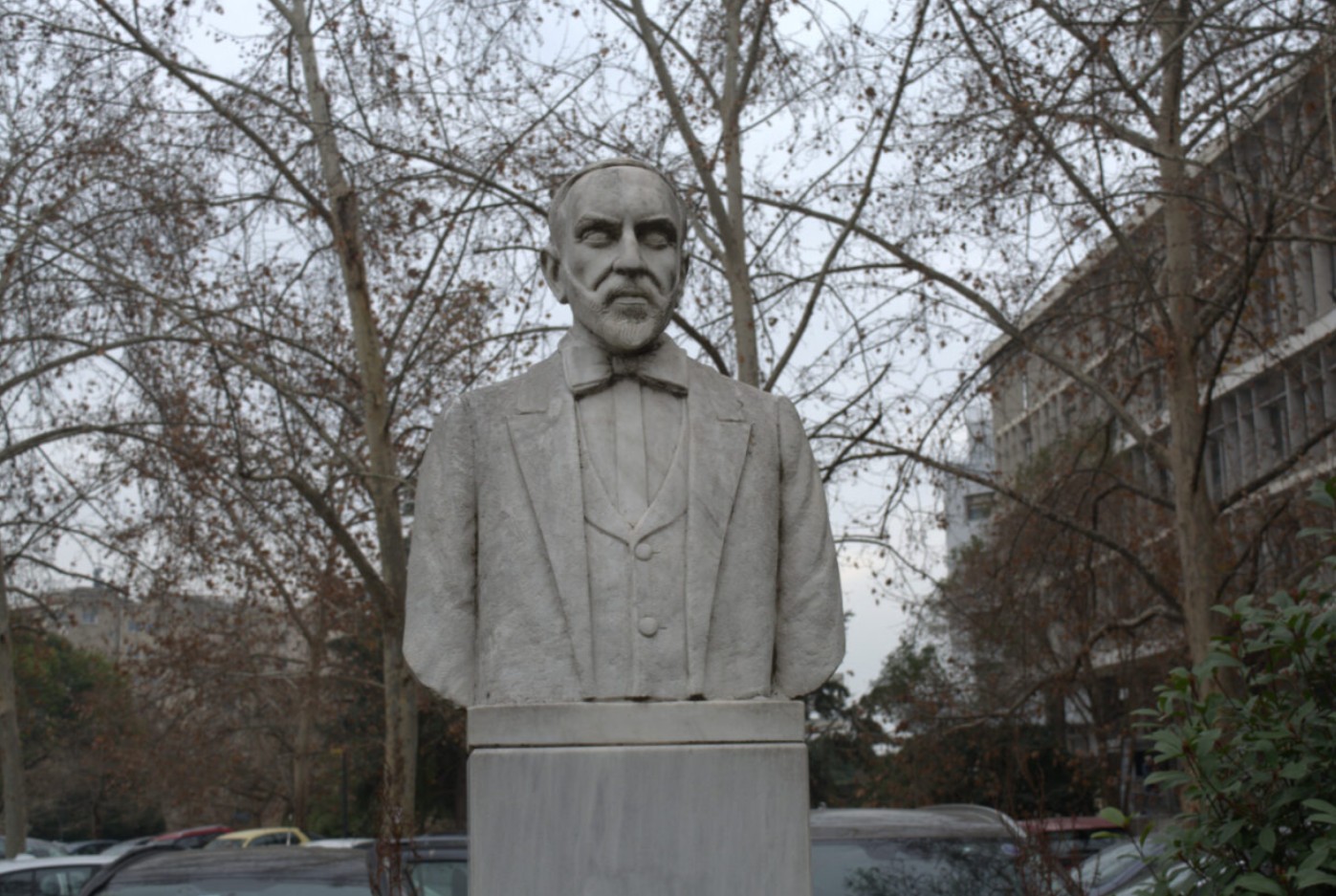 Busto de Georgios Tertsetis